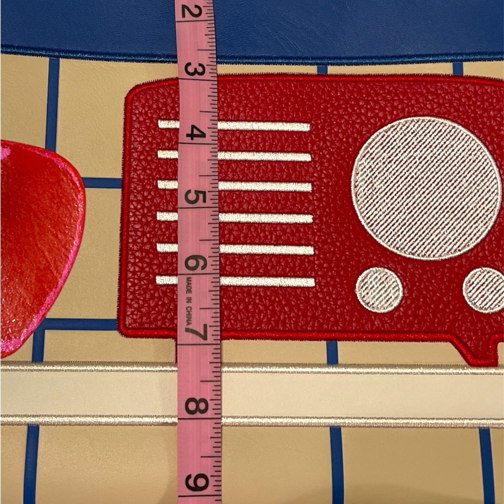 COACH X TOM WESSELMANN LARGE APPLE SPEAKER IPAD CLUTCH - Picture 6 of 13
